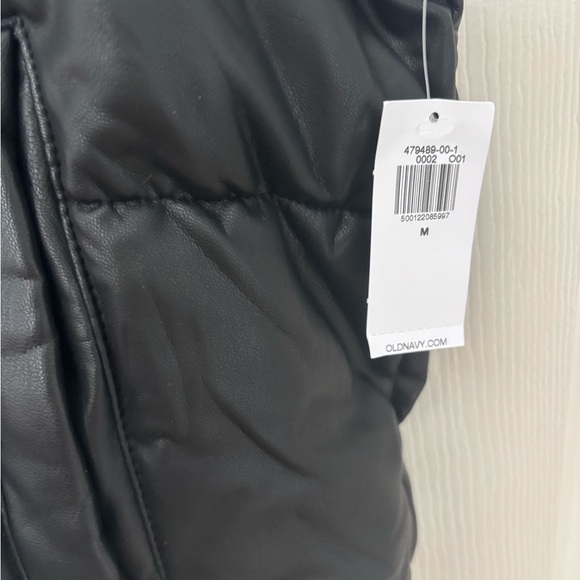 Old Navy Faux Leather Cropped Black Puffer Vest - Picture 2 of 5